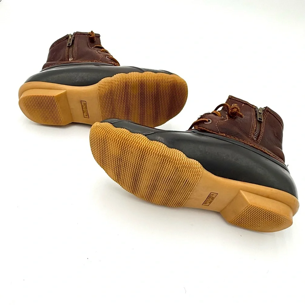 Sperry Tan boots‎